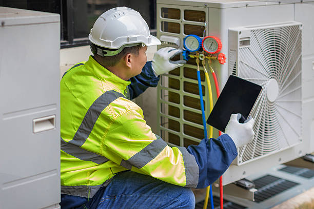 Professional Hvac technician working in Celina, TX